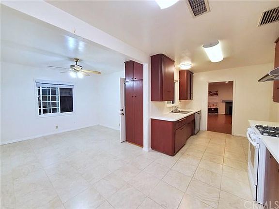 4th image of 1209 E Elgenia Ave