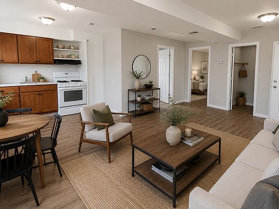 2nd image of 196-198 Pacific St #2