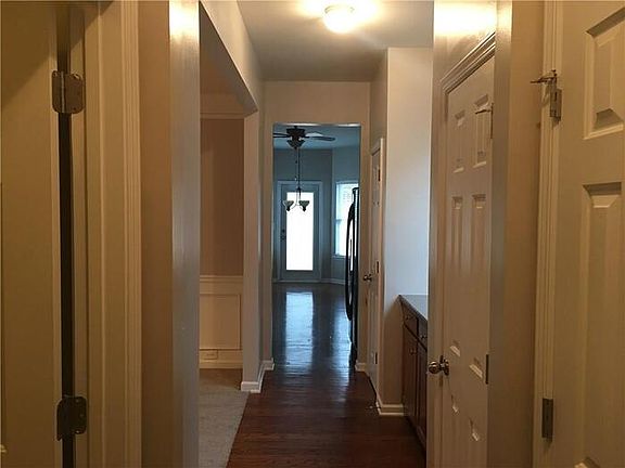 4th image of 765 Rockbass Rd