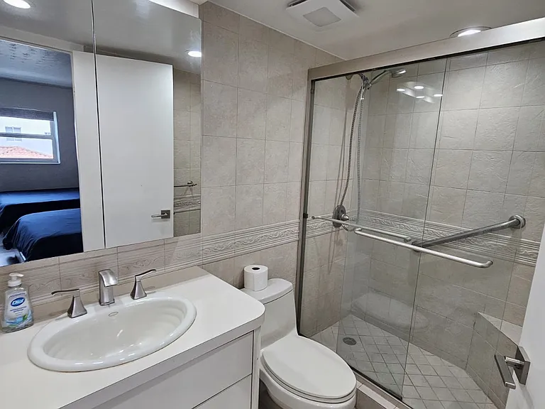 3605 Indian Creek Dr #301 — Photo 18