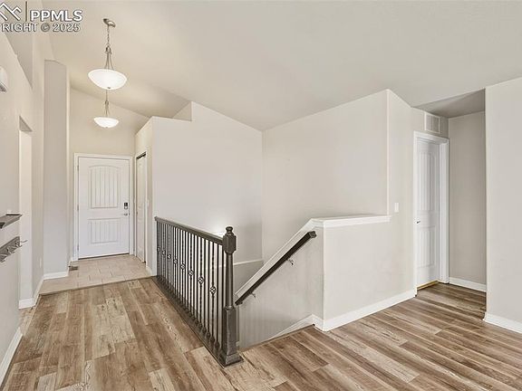 3rd image of 9952 Emerald Vista Dr