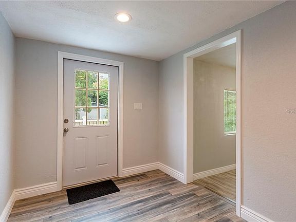 5th image of 9402 N 20th St