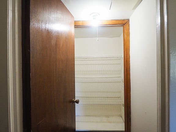 4th image of 20004 39th Ave #1