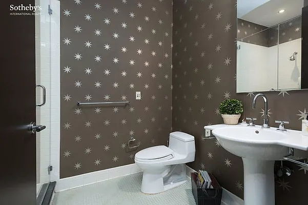 Rented by Sotheby's International Realty | media 38