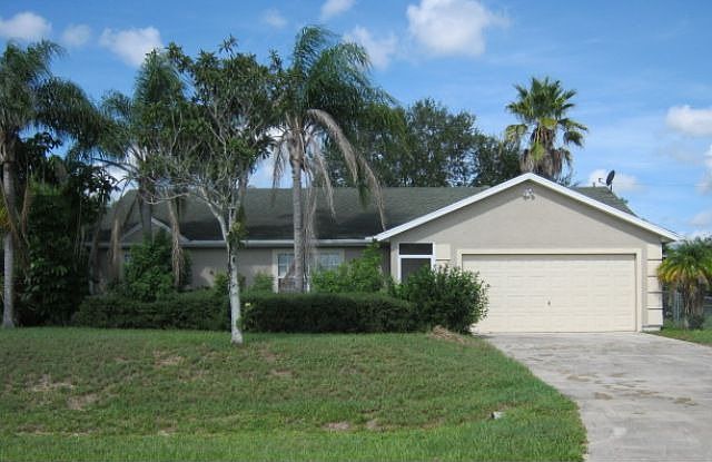 1st image of 2050 SW Beauregard St