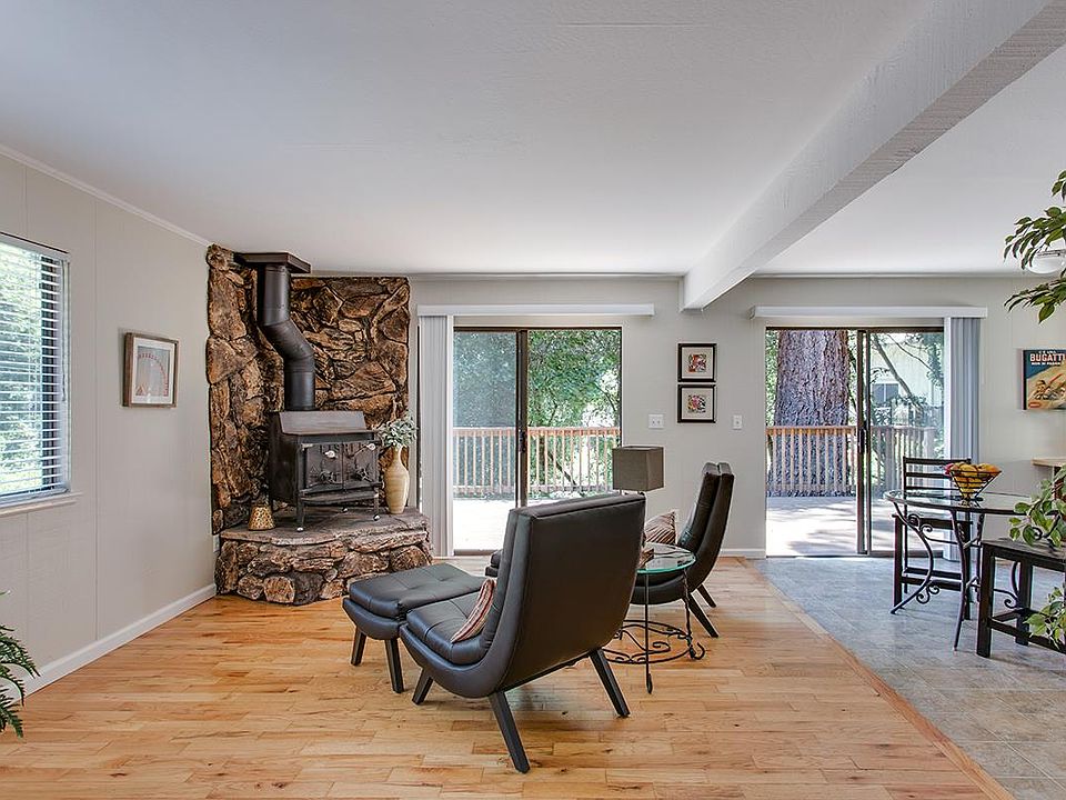 1st image of 804 Cathedral Dr