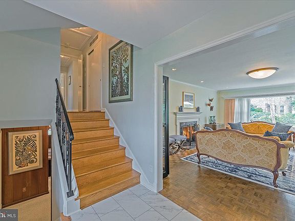 3rd image of 7408 Gatewood Ct