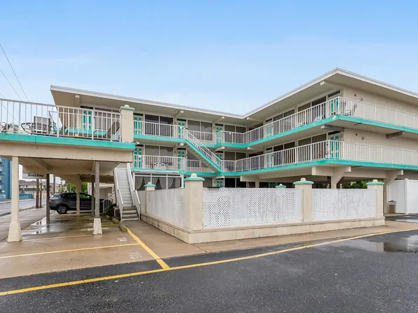 3110 Atlantic Ave #304, Wildwood, NJ 08260