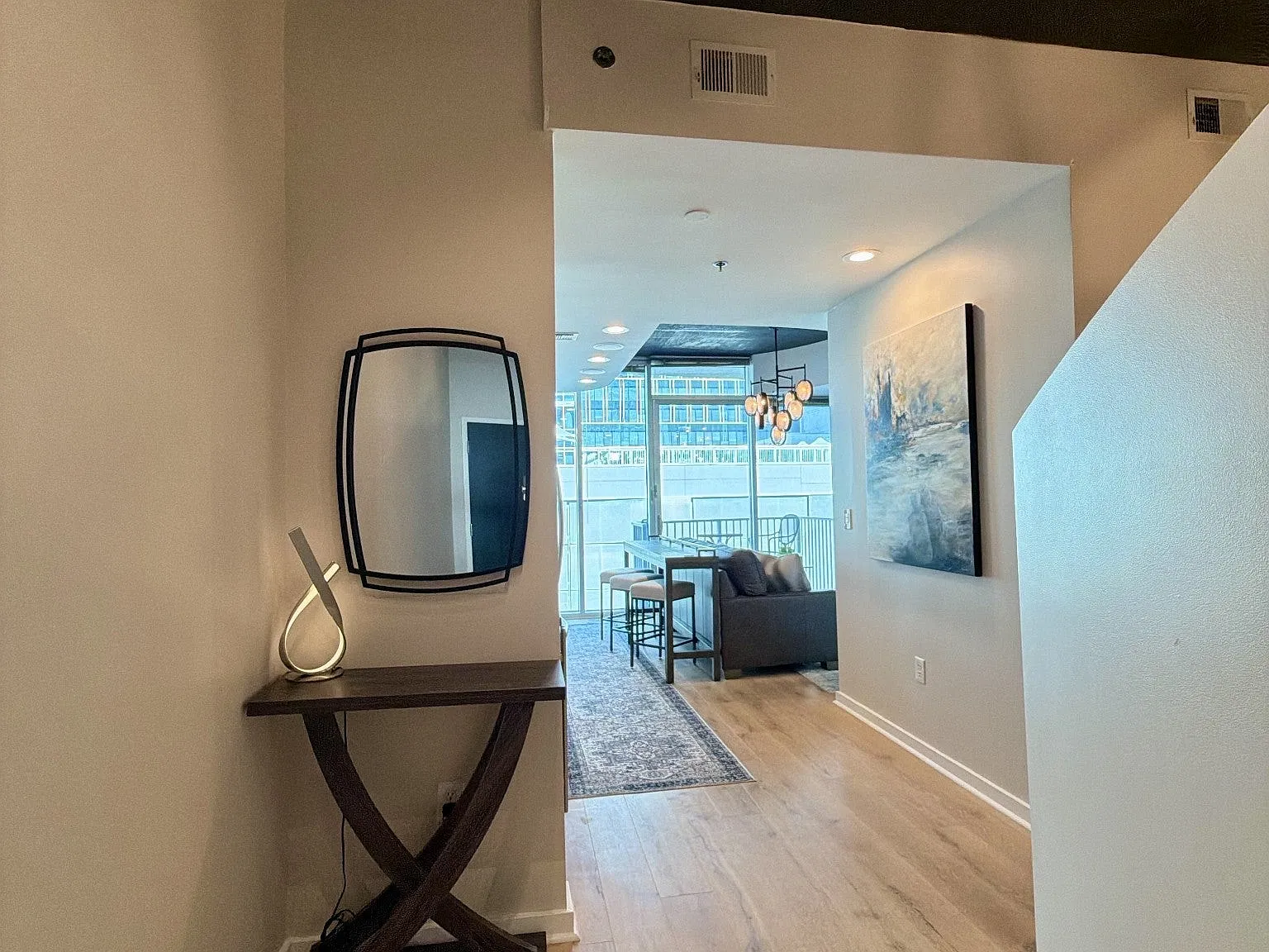 1 bed, 1.0 bath, 633 sqft, $2,150 — Photo 3