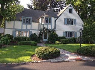 18 Highland Cir, Yonkers, NY 10708