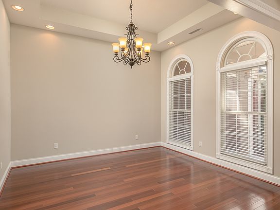 3rd image of 3328 Lakewood Dr NW