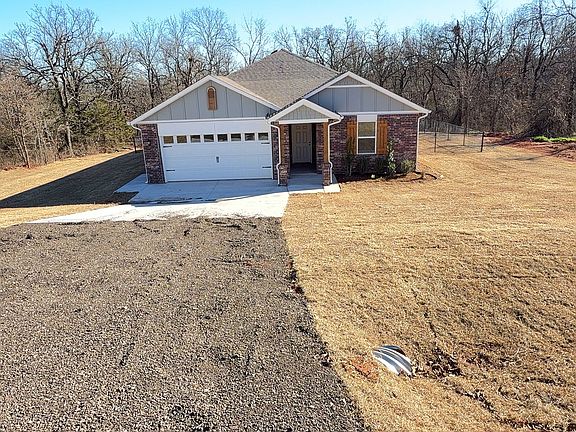 3rd image of 17024 Buck Cir