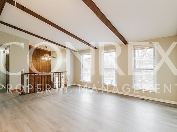 3rd image of 120 Western Knoll Dr