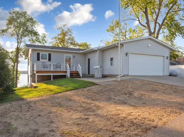 46916 Glens Beach Rd, Waterville, MN 56096