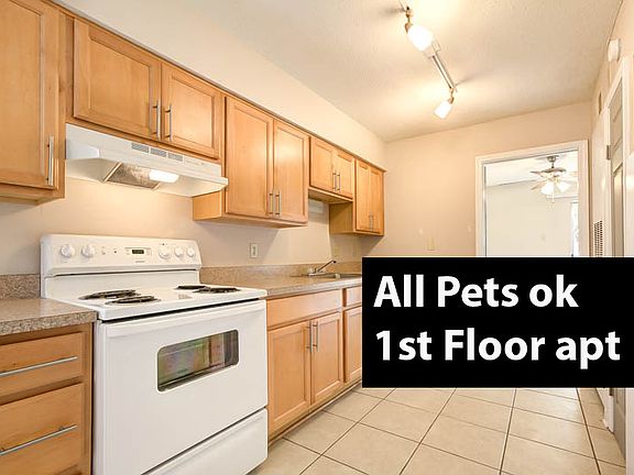 2nd image of 4220 Belvedere St #3