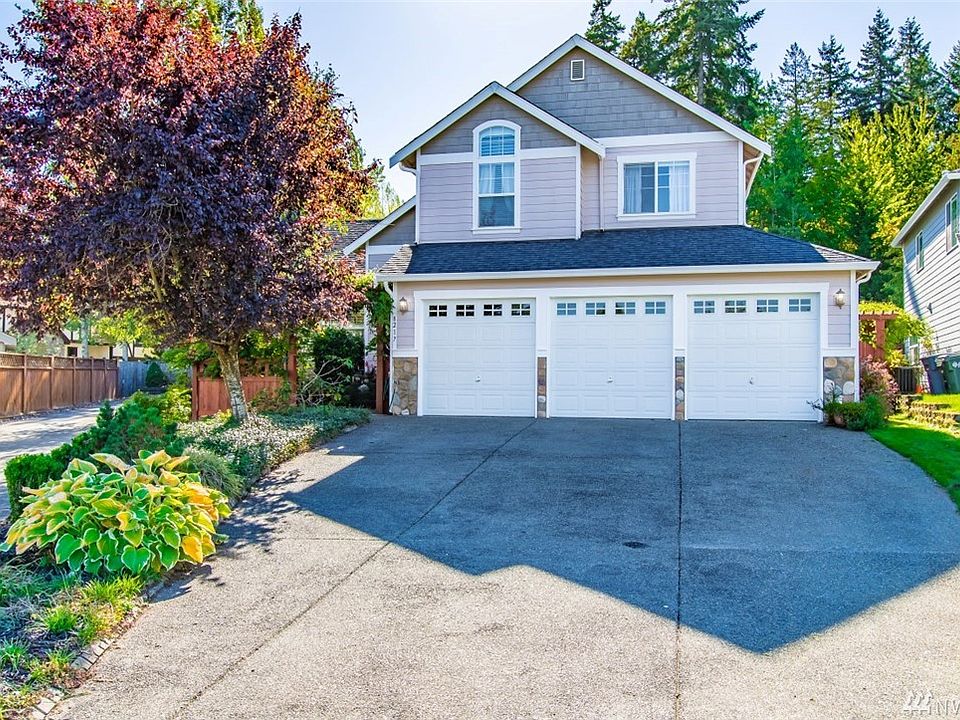 1st image of 8217 192nd Avenue Pl E
