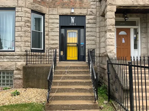 5905 S Prairie Ave, Chicago, IL 60637