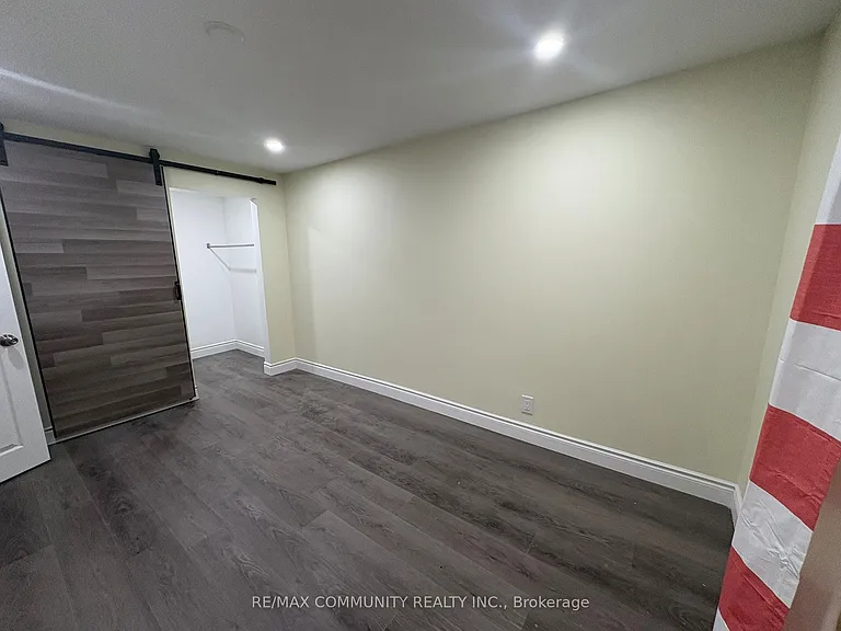 117 Millhouse Cres #LOWER — Photo 5