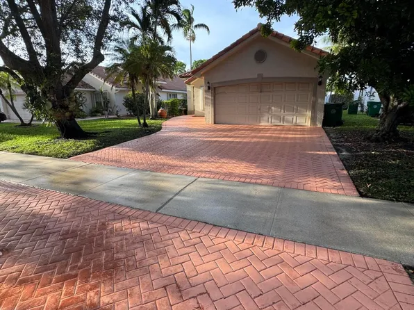12535 SW 7th Place, Davie, FL 33325