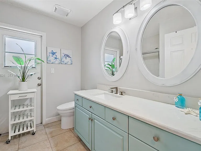 6051 Kendrick St — Photo 19
