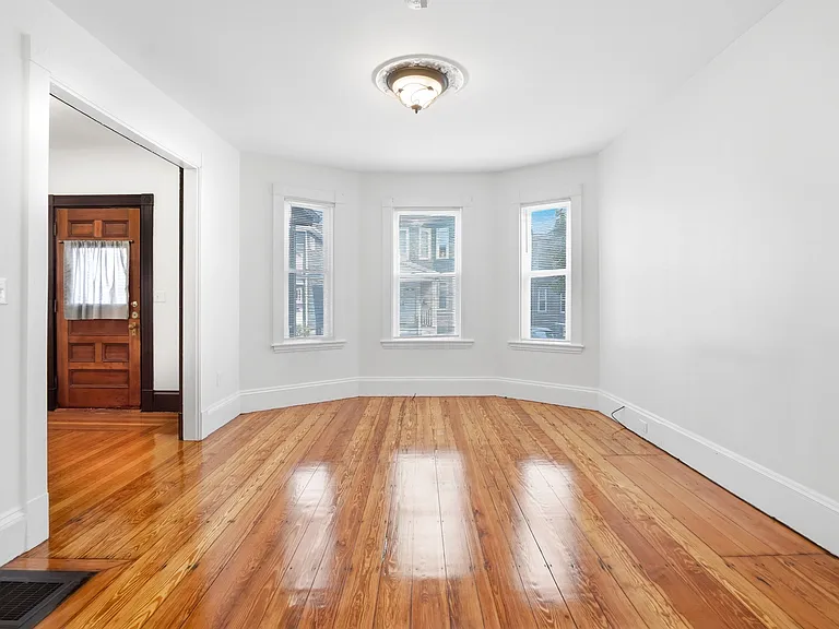 61 Edwin St #1 — Photo 6