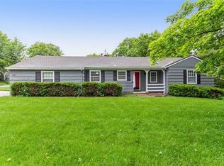 5016 W 69th St, Prairie Village, KS 66208