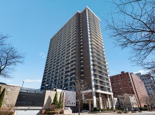 5855 N Sheridan Rd APT 25G, Chicago, IL 60660