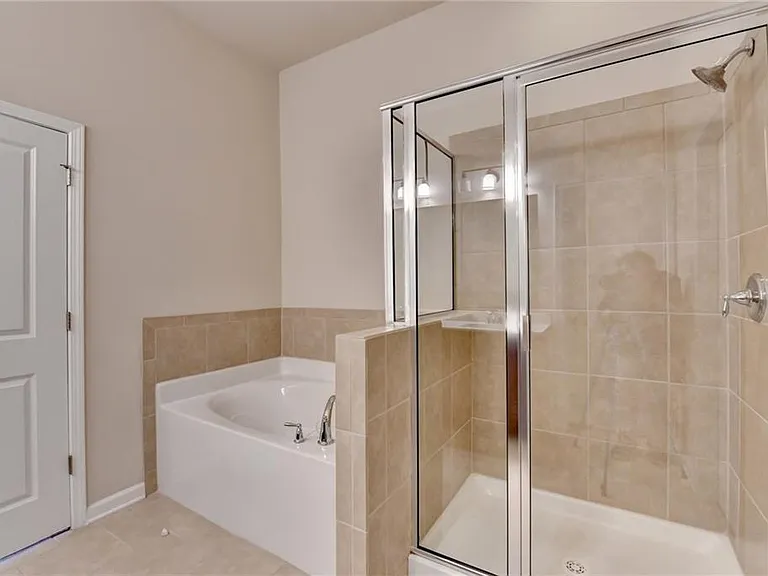 11619 Davenport Ln — Photo 39