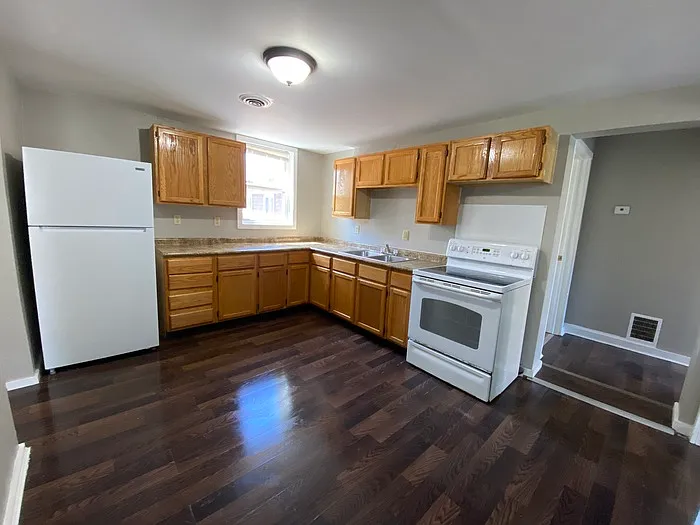 719 Alexandria St #719 — Photo 12
