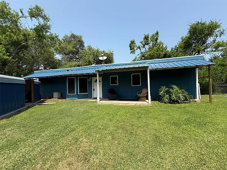 2434 Shady Creek Ln — Photo 9