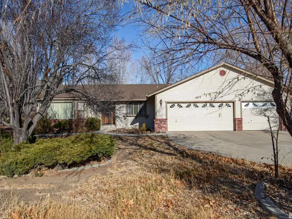 1105 W Huffaker Ln, Reno, NV 89511
