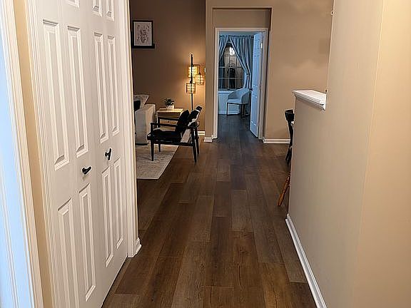 3rd image of 10404 White Oak Ln Unit 3-C
