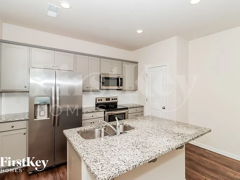 5440 Cobblestone Glen Dr — Photo 6