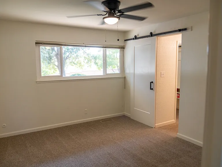 3803 Yellowstone Ct — Photo 28