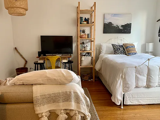 Rented by Garfield Realty  | media 14