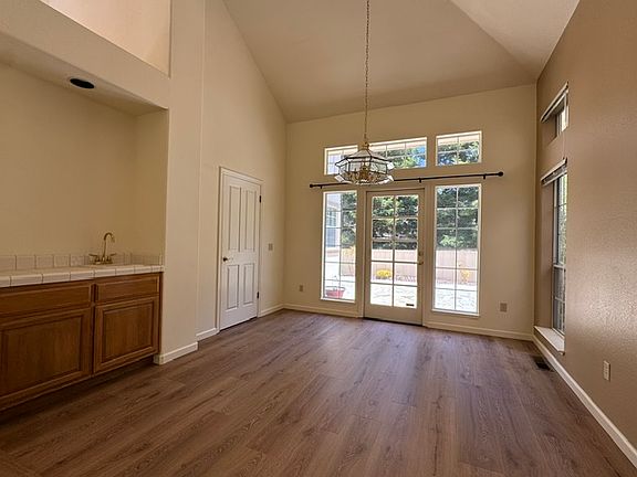 3rd image of 24115 Mallard Ct