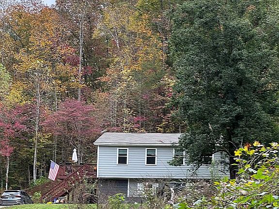 2nd image of 344 Garnet Cemetery Rd