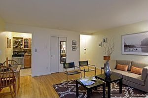 2nd image of 130 E 17th St