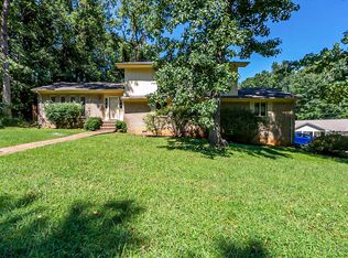 6310 Ridge Lake Rd, Hixson, TN 37343