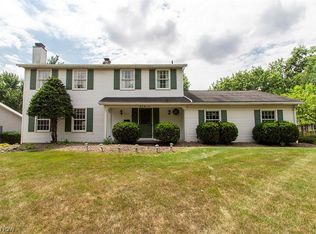 332 Forest Meadows Dr, Medina, OH