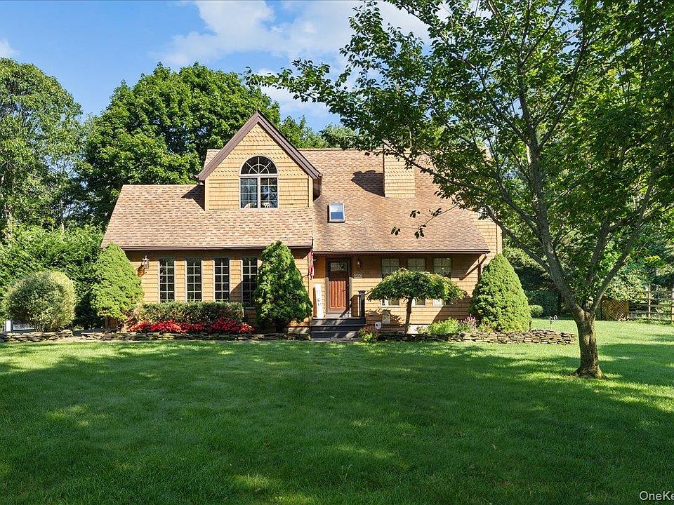 1st image of 595 Greenfields Lane