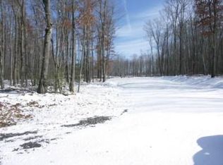 Sang Rn Rd, Oakland, MD 21550