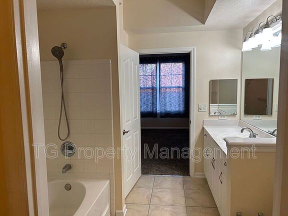 3rd image of 10435 Midtown Pkwy #206