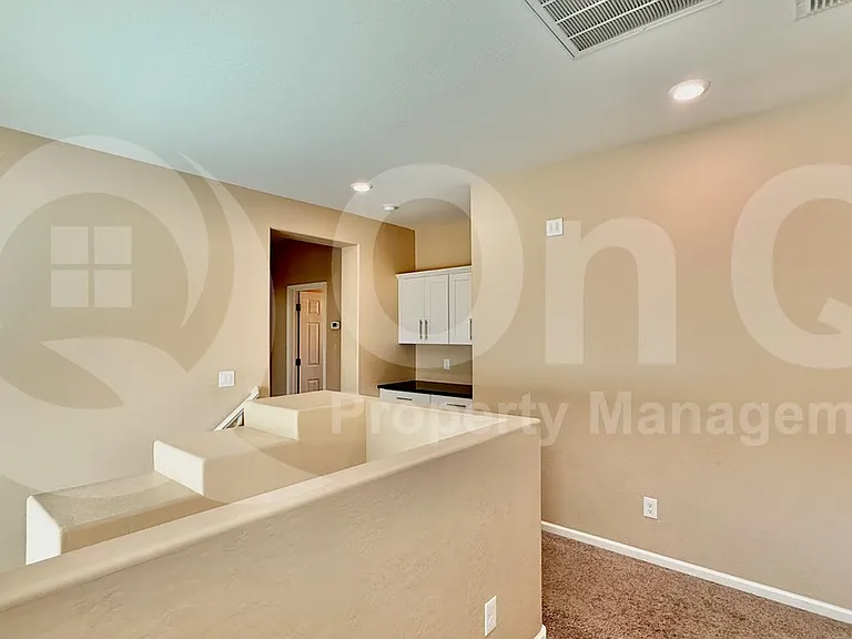 3739 E Trinity Ln — Photo 9