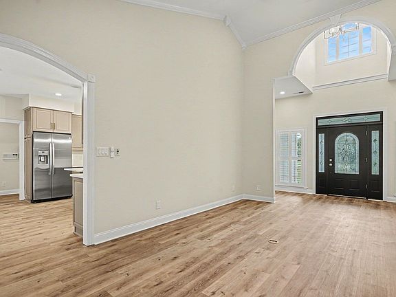 4th image of 3517 Golf Ave.