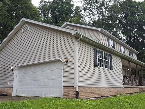 2nd image of 308 Oak Tree Ln