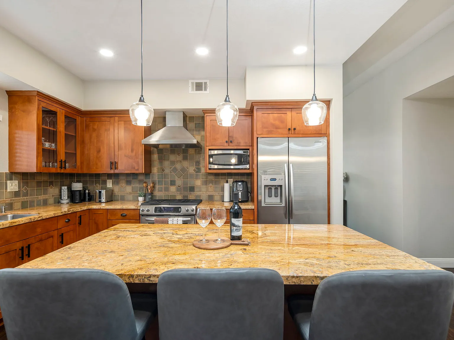 13103 Ireland Ln — Photo 2