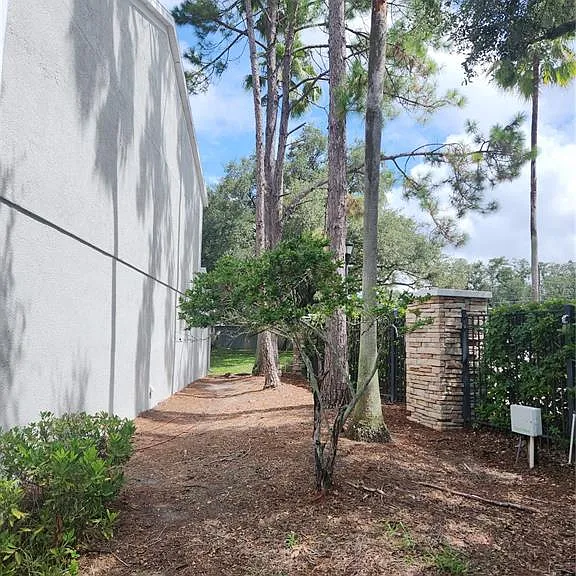 2302 Lake Woodberry Cir — Photo 41