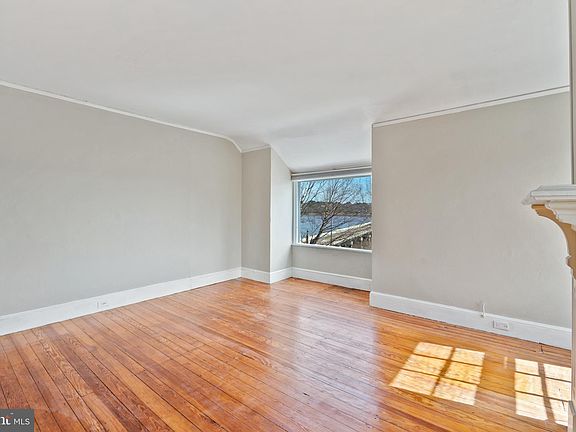 5th image of 117 N Water St #3A