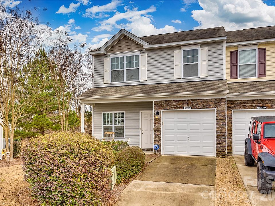 1st image of 13815 Singleleaf Ln